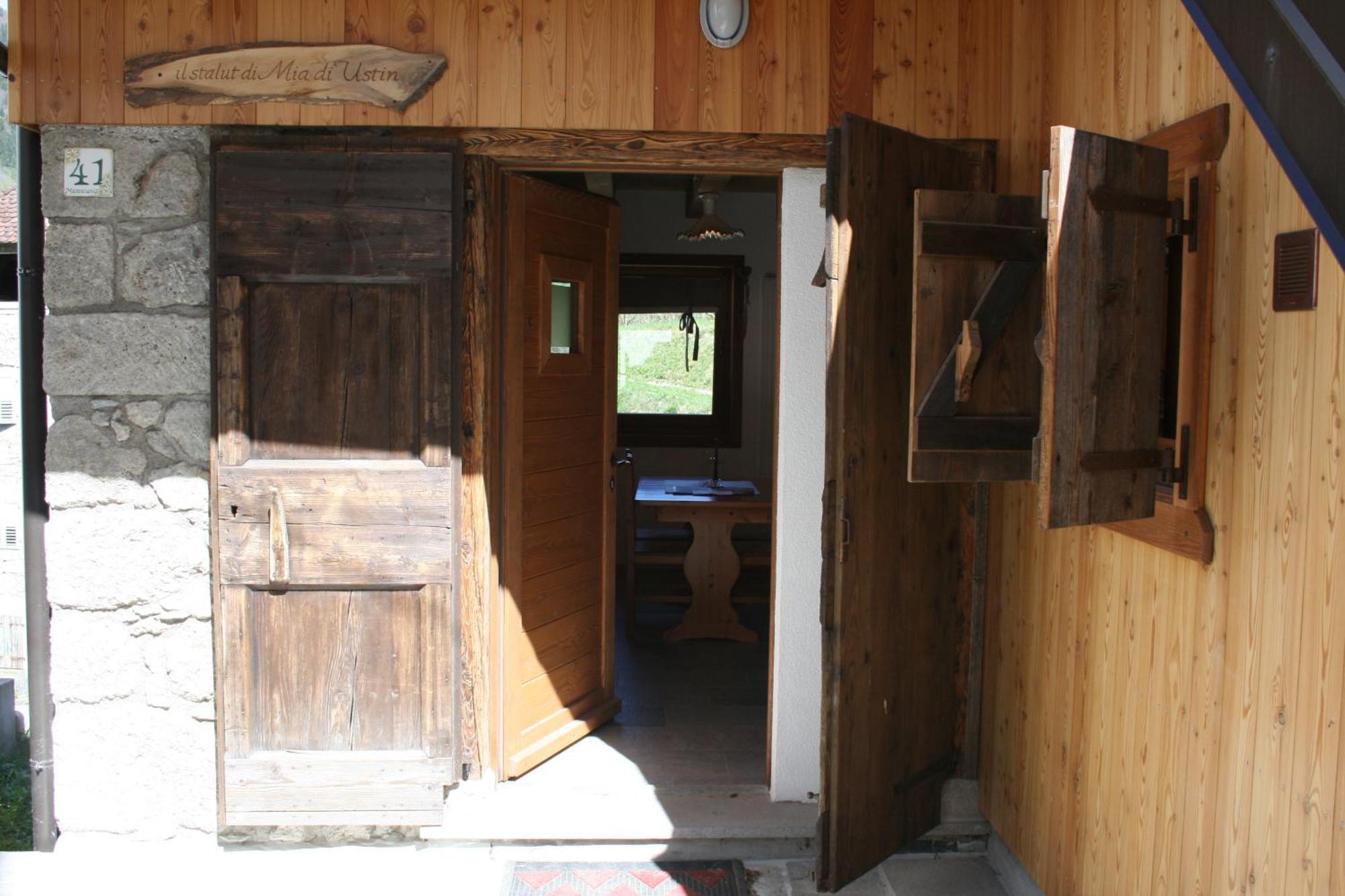 Albergo Diffuso Comeglians Szoba fotó