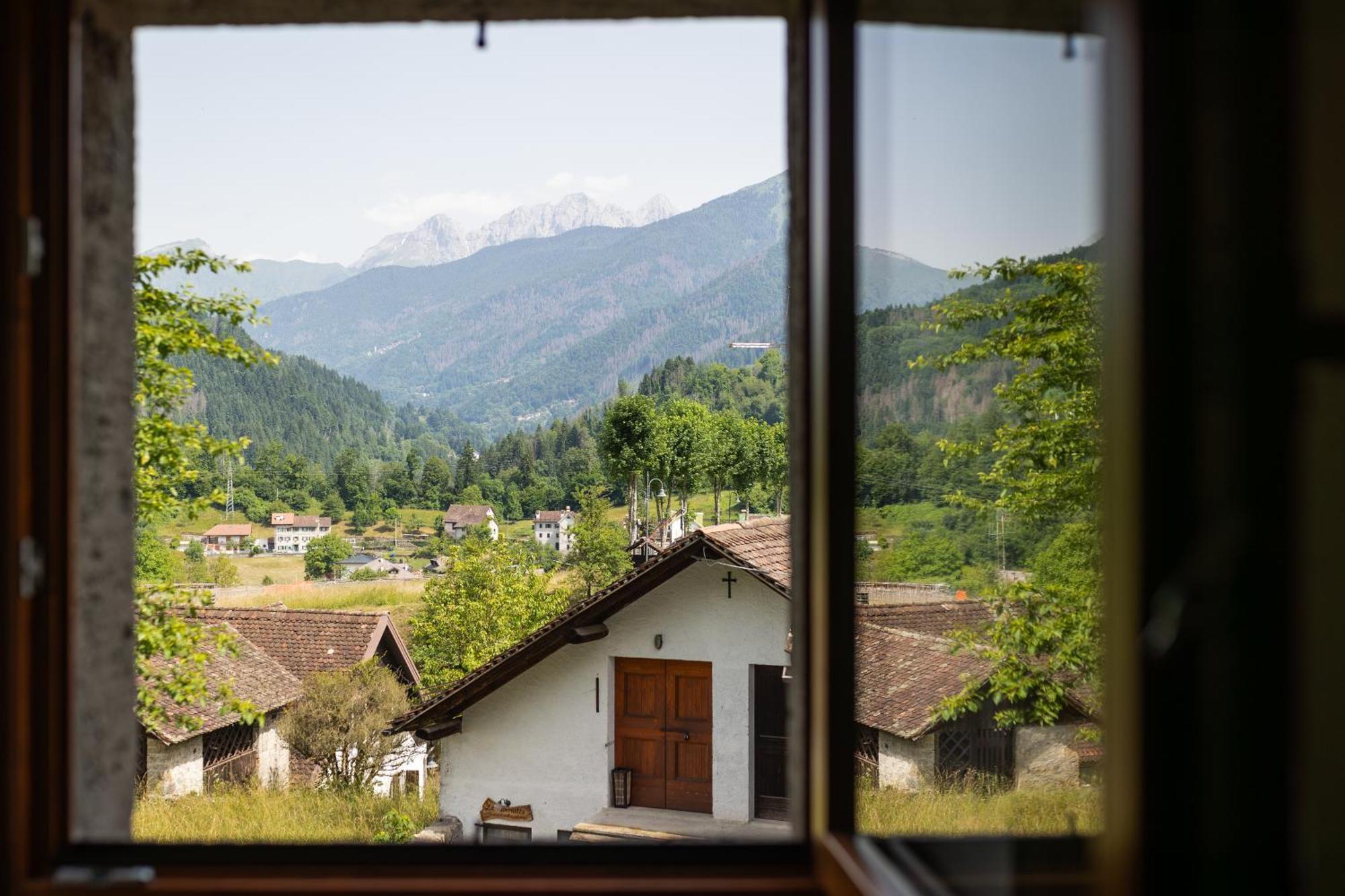 Albergo Diffuso Comeglians Kültér fotó